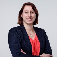 Simone Van Holst