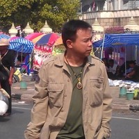Vivat Num namjaitrong