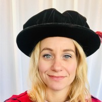 Dr Tracey Bishop