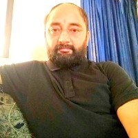 Dr. Naveen Kapil