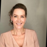 Julie Linder