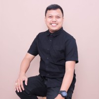 Jay Vee Acosta
