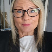 Nicola Overy