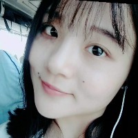 Mona 梦晗 Huang 黄