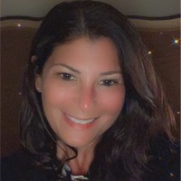 Jennifer Stone, Mbec