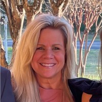 Julie Hendry, Pmp