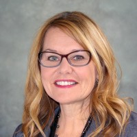 Debbie Johnston, Pe