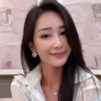 Ellen Tina