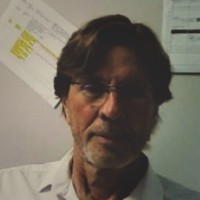 Simon Holmes