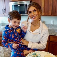 Dolly Mamas Cookies - Kyra Wright
