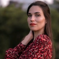 Dina K.