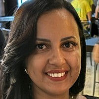 Thaís Caíres