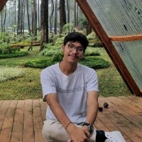 Adam Prawira