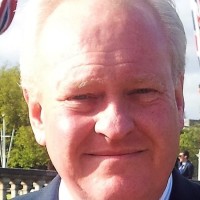 Ian Parry. Dipm., Mba