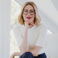 Dr. Caroline Mükusch