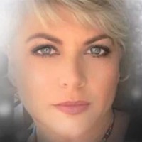 Karen Van Graan
