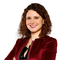 Burcu Uzunoglu, Cfa