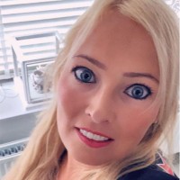 Melanie Van Riel-Timmer