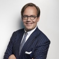Dr. Nikolaus Schrader