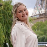 Mia Schnell