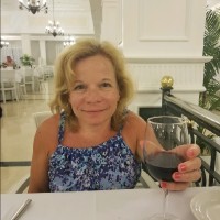 Lesley Tate