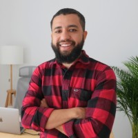 Lameck OliveiraLameck Oliveira is an Influencer