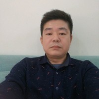 黄启文