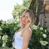 Gabrielle Hon