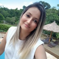 Viviane Barros Barba Larga