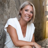 Nina Ecker