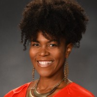 Nina Davis