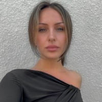 Holly Kneale