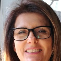 Simona De  Vecchi