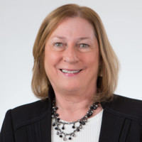 Lorraine Maclaine, Cpa