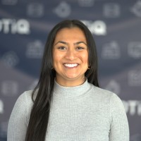 Serena Flores