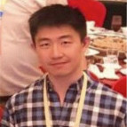 Roger Xie, Pe
