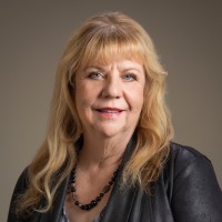 Julie Pelz