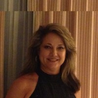 Debra Marchando