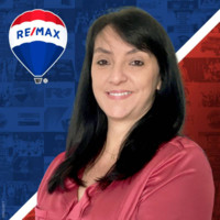 Mª Elisa C. Marconi