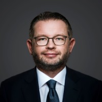 Dr. Bartosz Sujecki