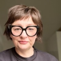Kirsten Mills