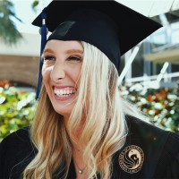 Alexa Umfer