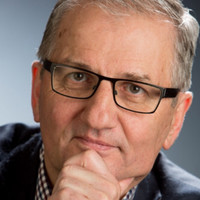 Peter van den Honert