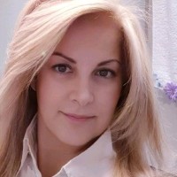Vicky-Nvart Pounartzian