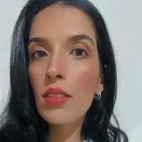 Caroline Uliani dos Santos