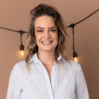 Juliana M. D. M. Camargo