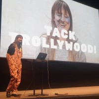 Lucy Izzard