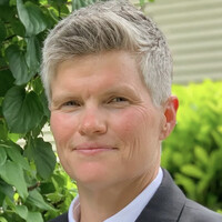 Kara Putnam, Mpa