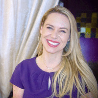 Jenny Abraham, Rn