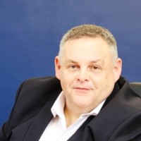 Paul L Rendle-Barnes